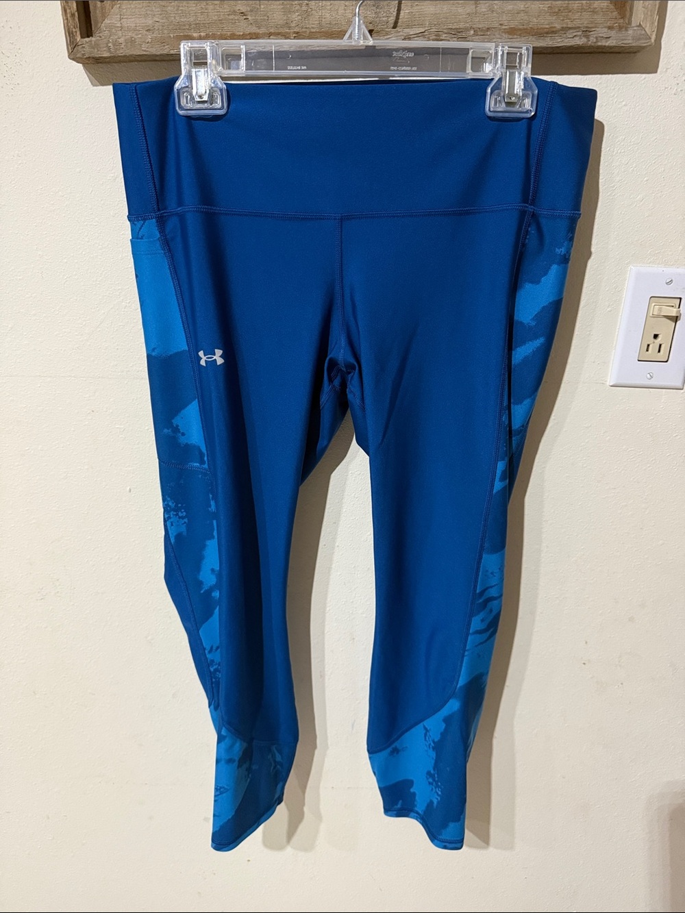 Under Armour Blue Athletic Full Length Athletic Leggings with Side Pocket